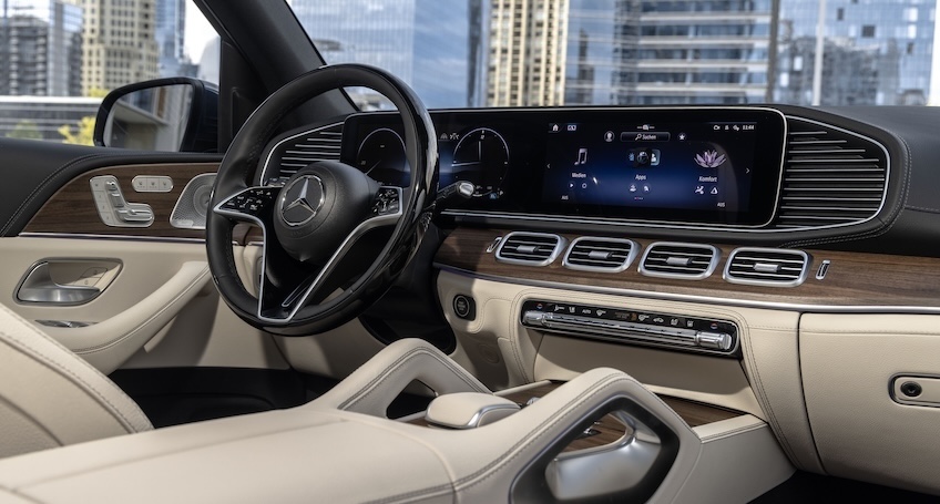 Mercedes-Benz GLE 450e car interior